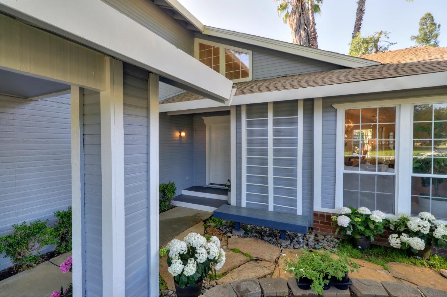 5601 Laguna Oaks Dr, Elk Grove, CA 95758-4751