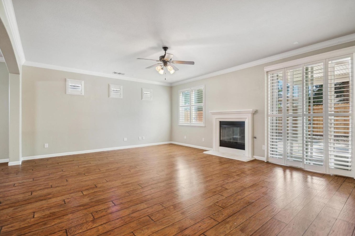 1920 Sevilla Dr, Roseville CA 95747-5062 exterior