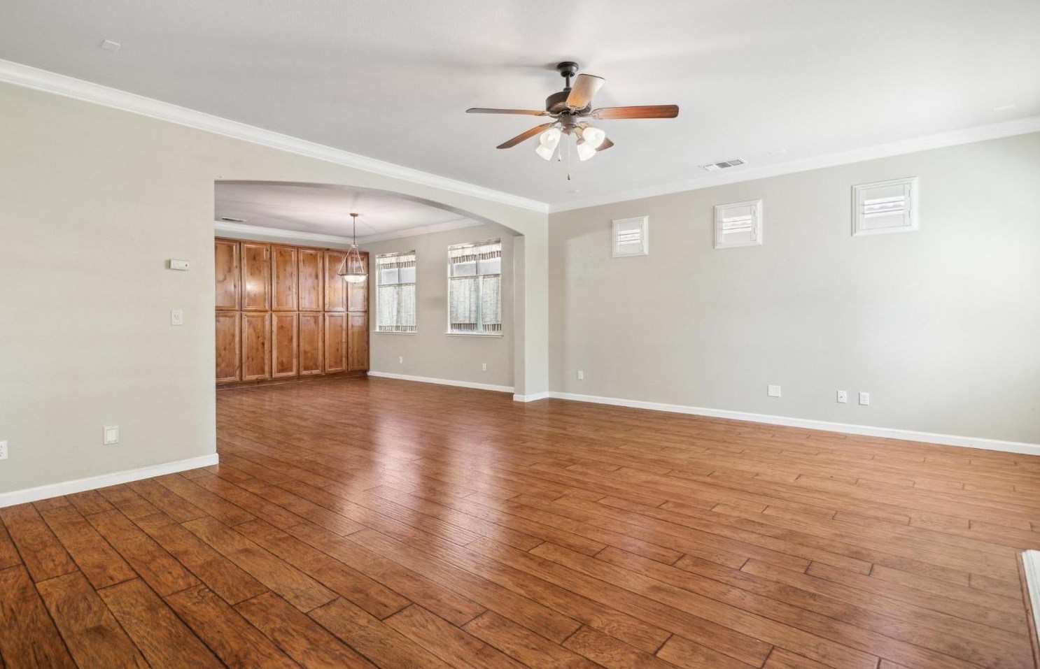 1920 Sevilla Dr, Roseville CA 95747-5062 exterior