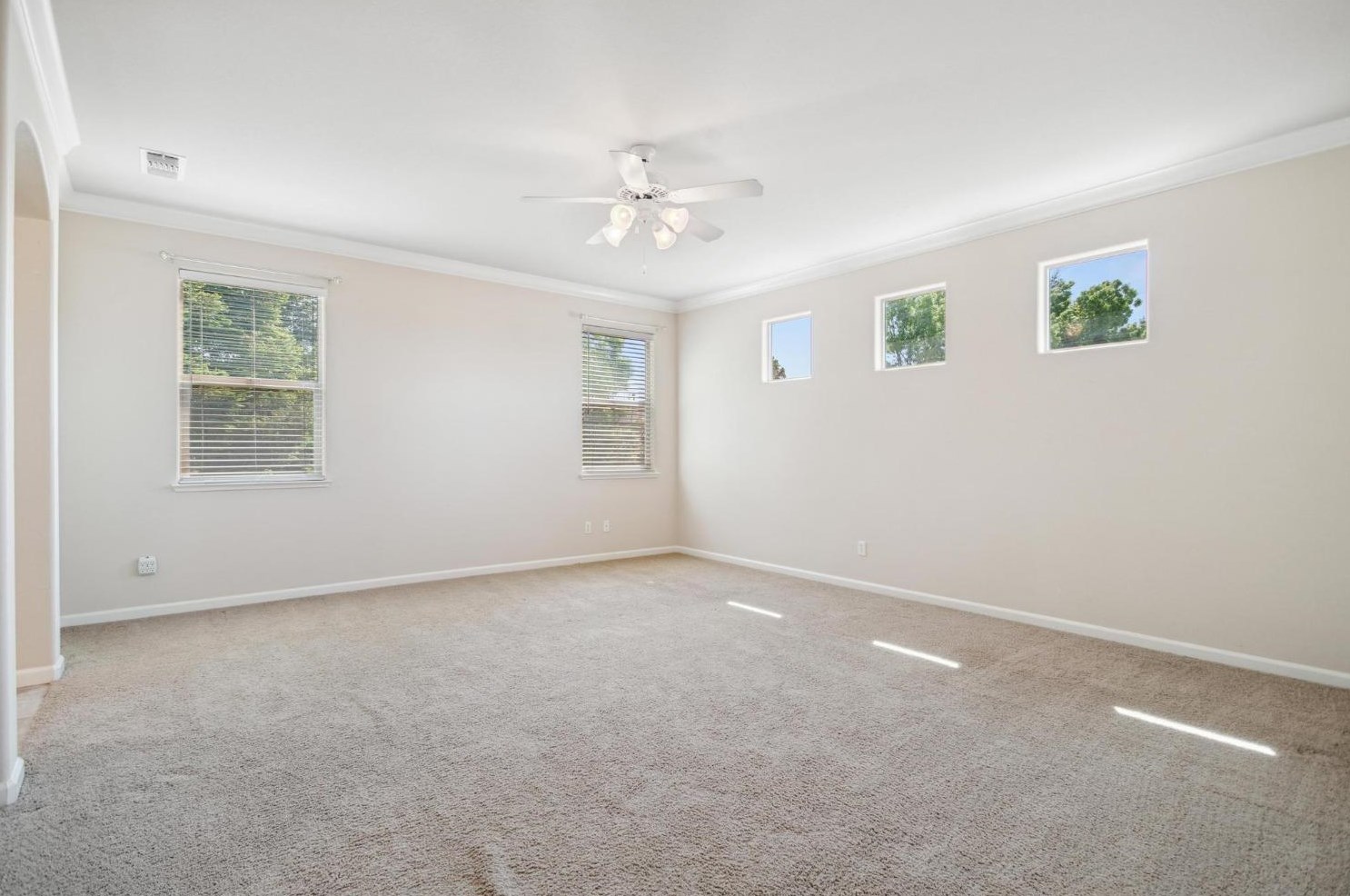 1920 Sevilla Dr, Roseville CA 95747-5062 exterior