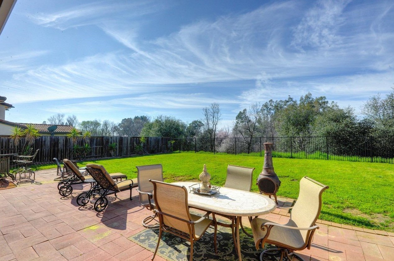 9670 Canopy Tree St, Roseville CA  95747-9163 exterior