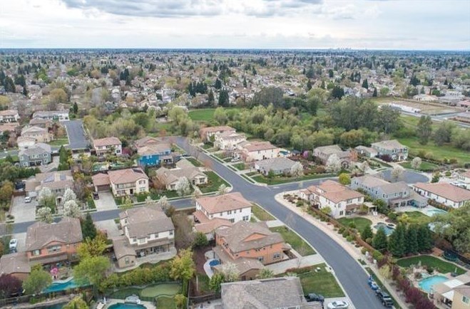 9670 Canopy Tree St, Roseville CA  95747-9163 exterior