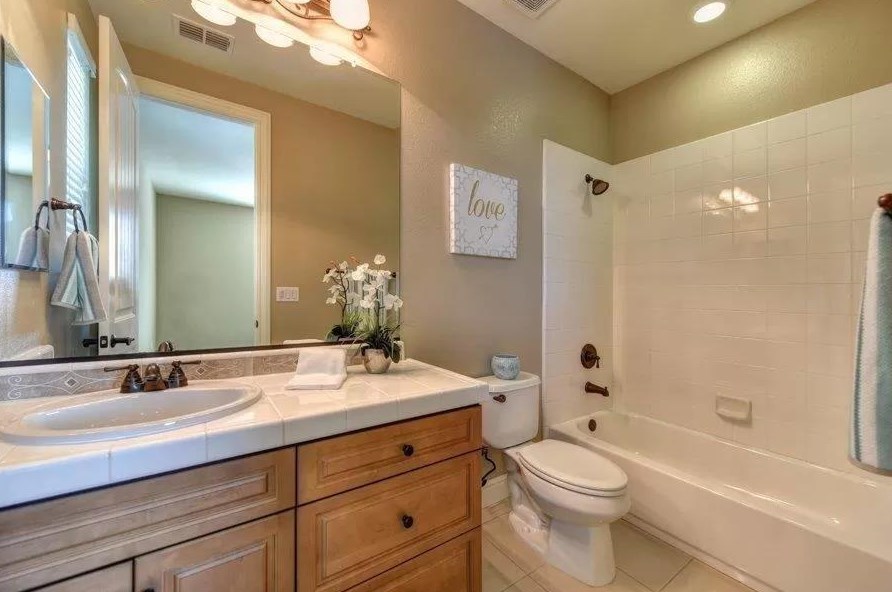 9670 Canopy Tree St, Roseville CA  95747-9163 exterior