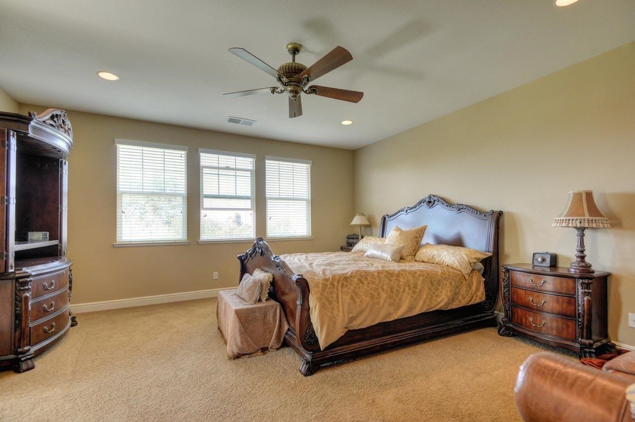 9670 Canopy Tree St, Roseville CA  95747-9163 exterior