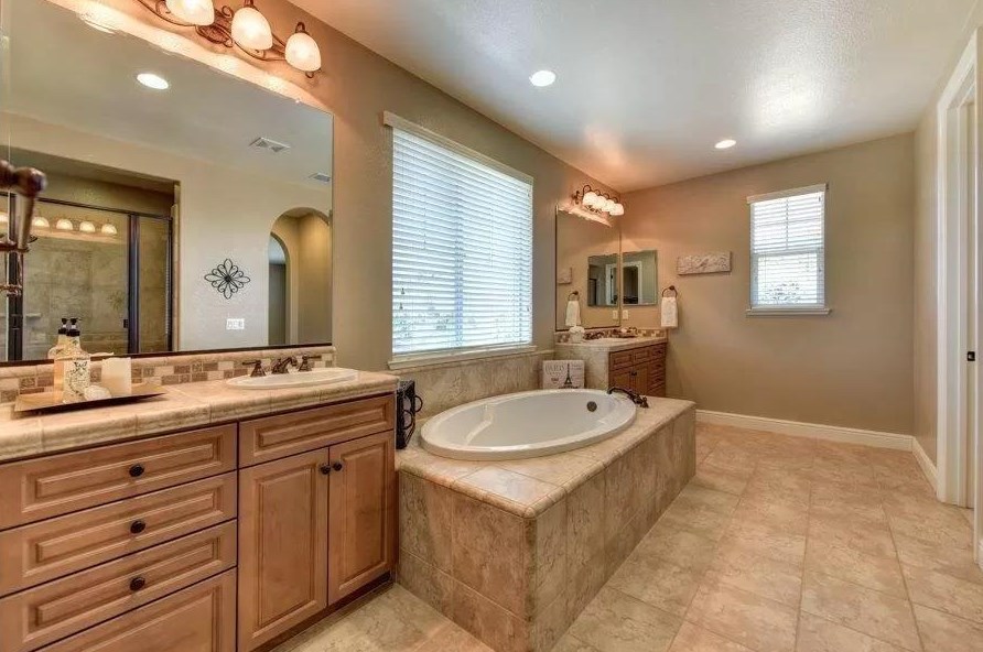 9670 Canopy Tree St, Roseville CA  95747-9163 exterior