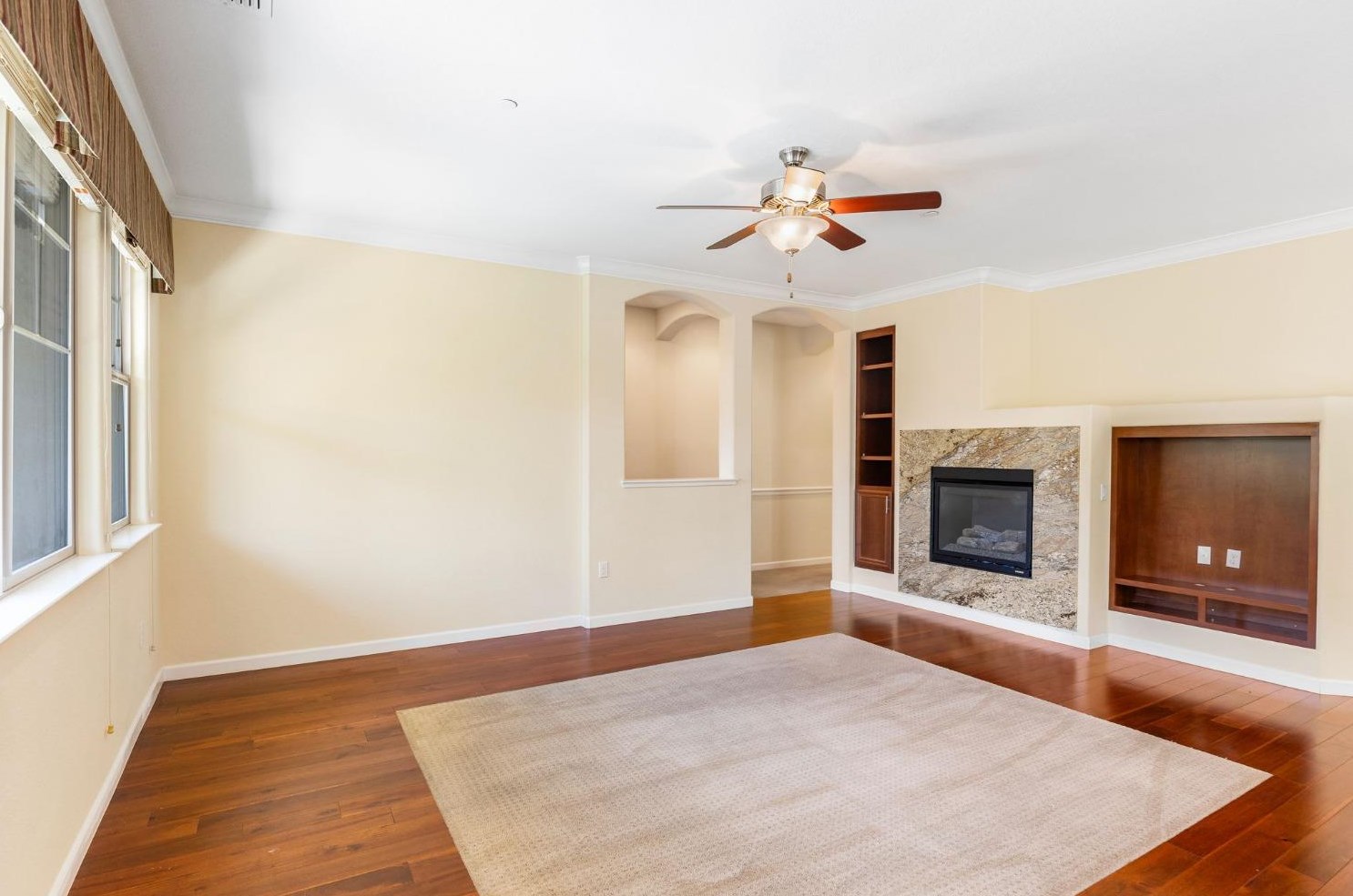 1568 Marseille Ln, Roseville CA  95747-5092 exterior