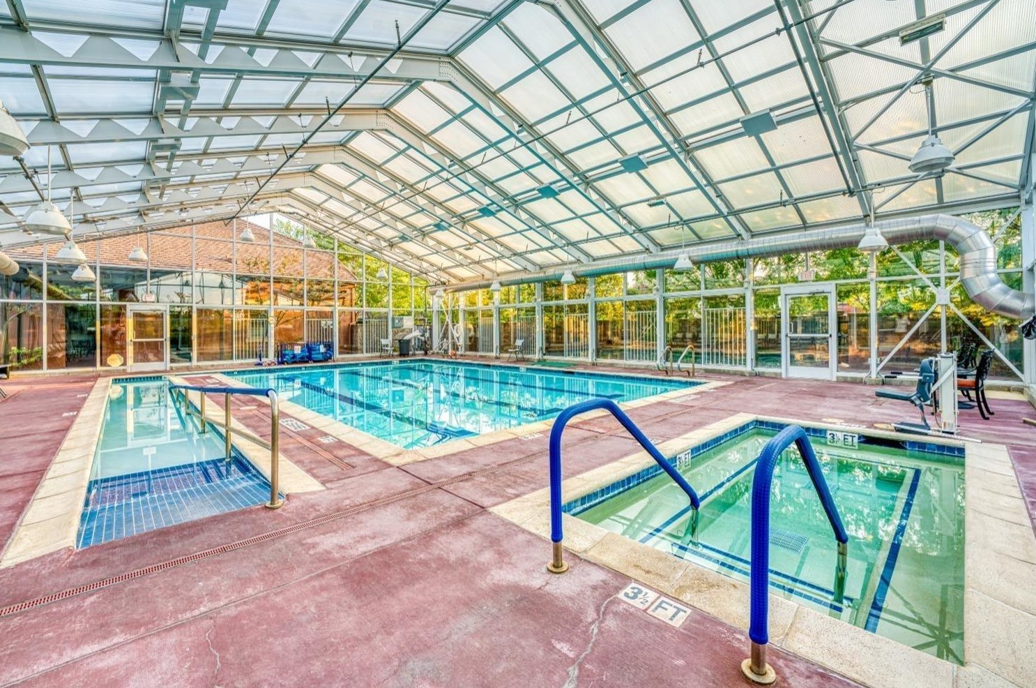 1568 Marseille Ln, Roseville CA  95747-5092 exterior