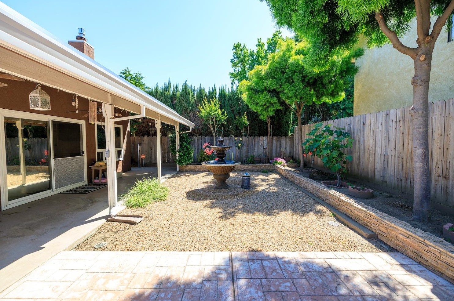 1103 Riv Blf Dr, Valley Home CA 95361-2657 exterior