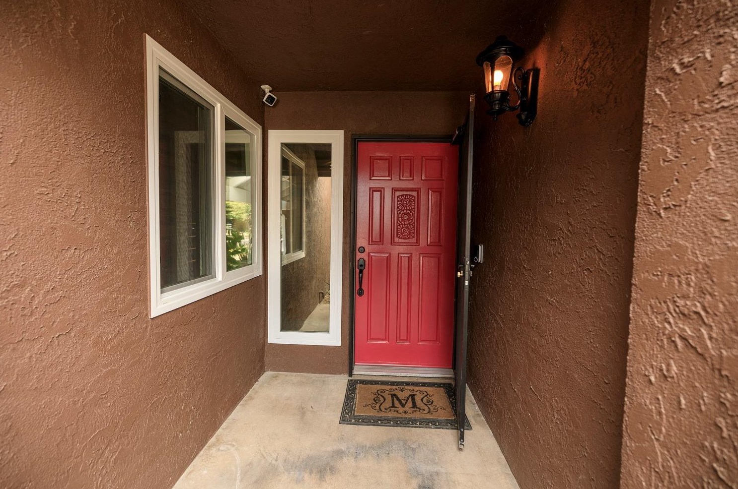 1103 Riv Blf Dr, Valley Home CA 95361-2657 exterior