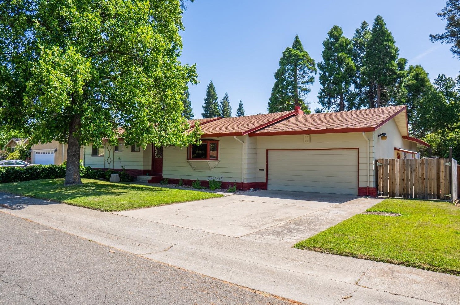 5008 Arbardee Dr, Roseville, CA 95678