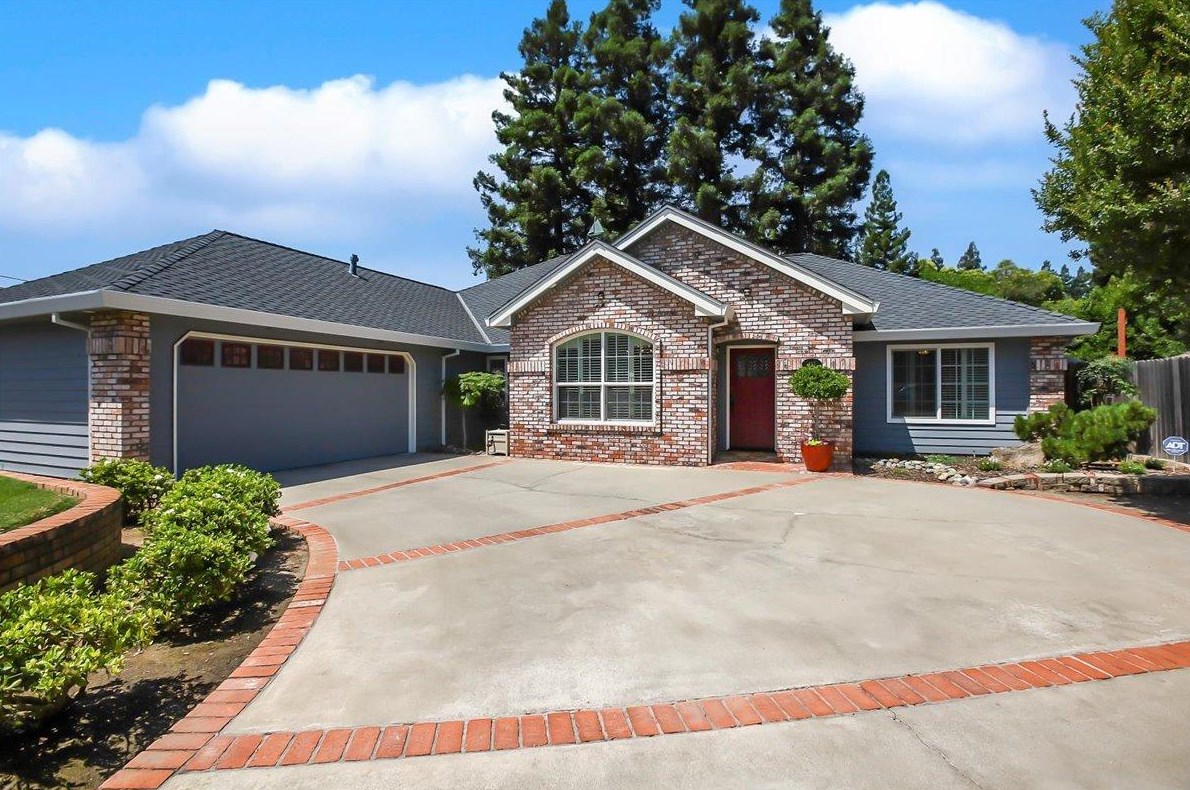495 Barrett Rd, Yuba City, CA 95991-5739
