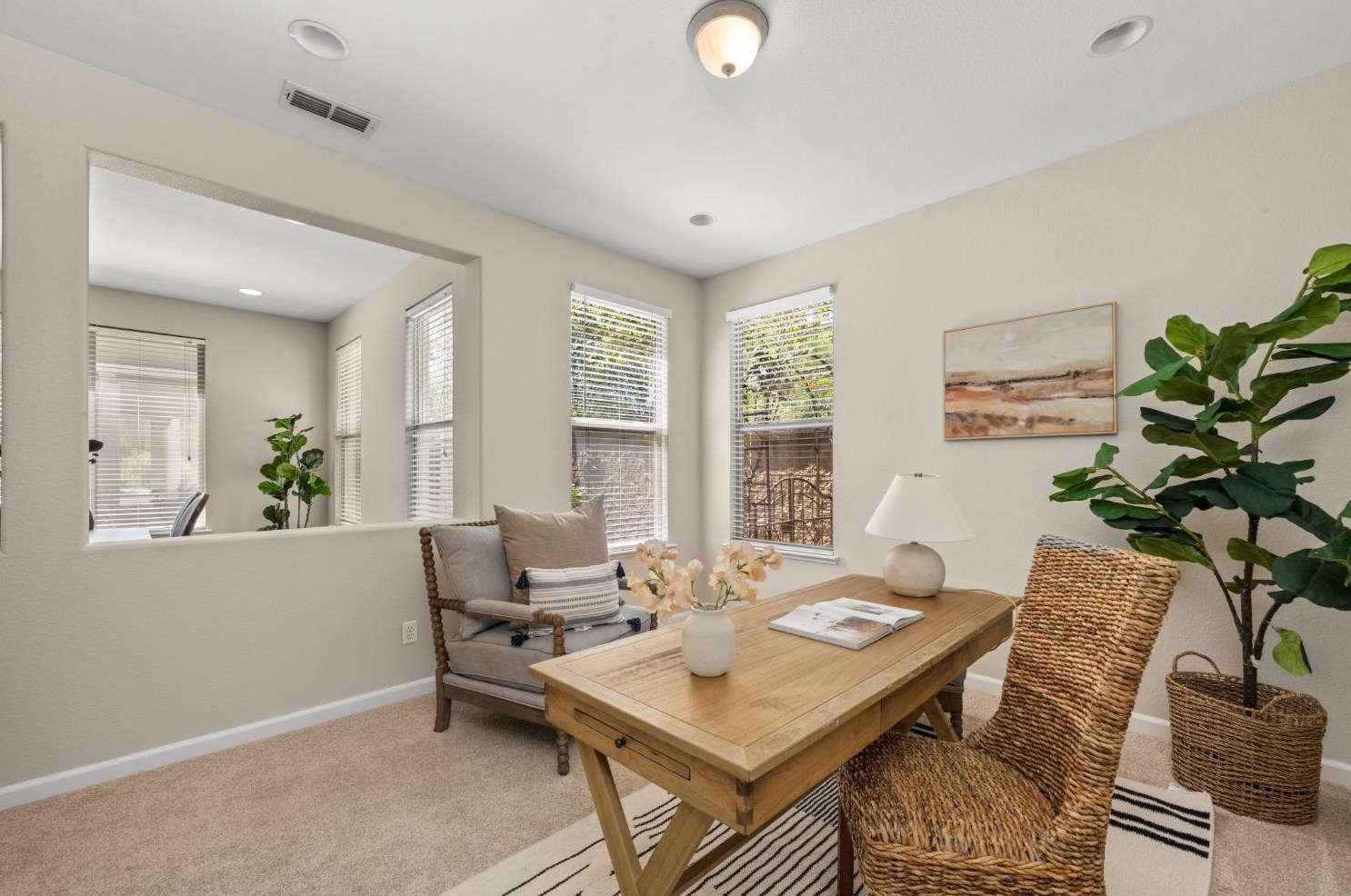 989 Smith Way, Folsom CA 95630-7338 exterior