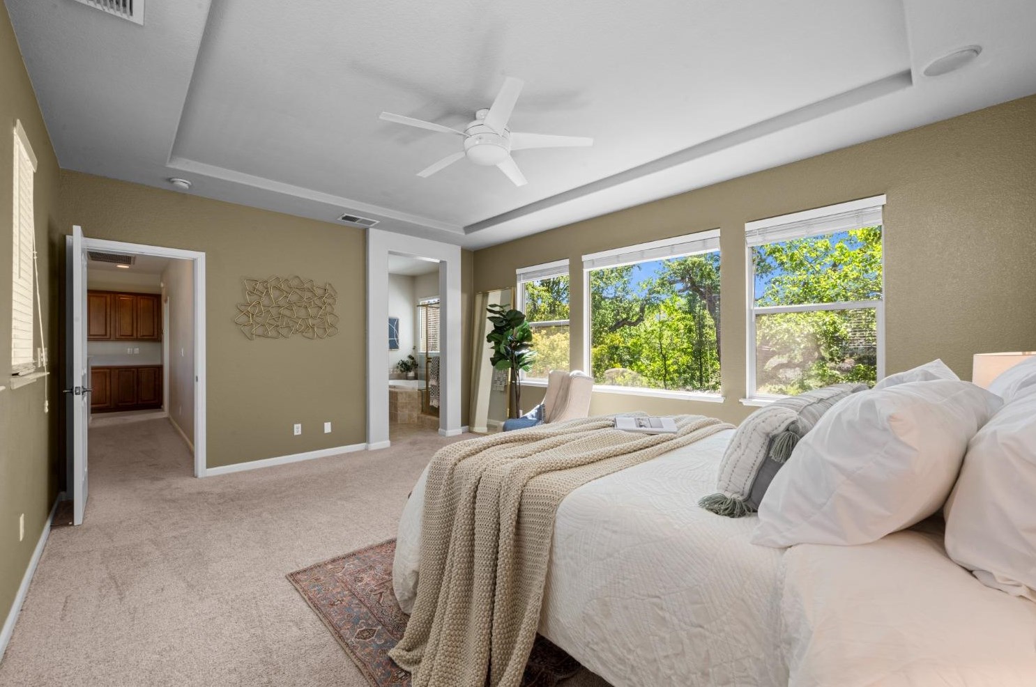 989 Smith Way, Folsom CA 95630-7338 exterior