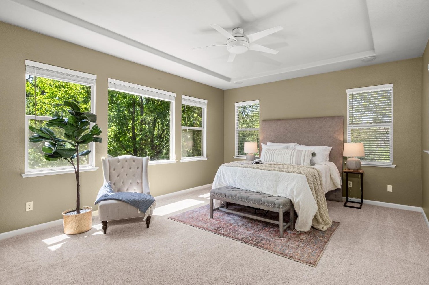 989 Smith Way, Folsom CA 95630-7338 exterior