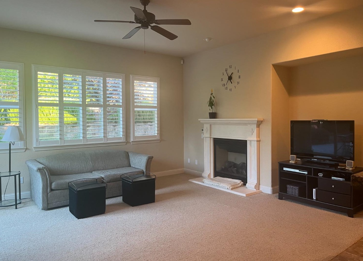 2101 Lysander Way, Roseville CA 95661-3220 exterior