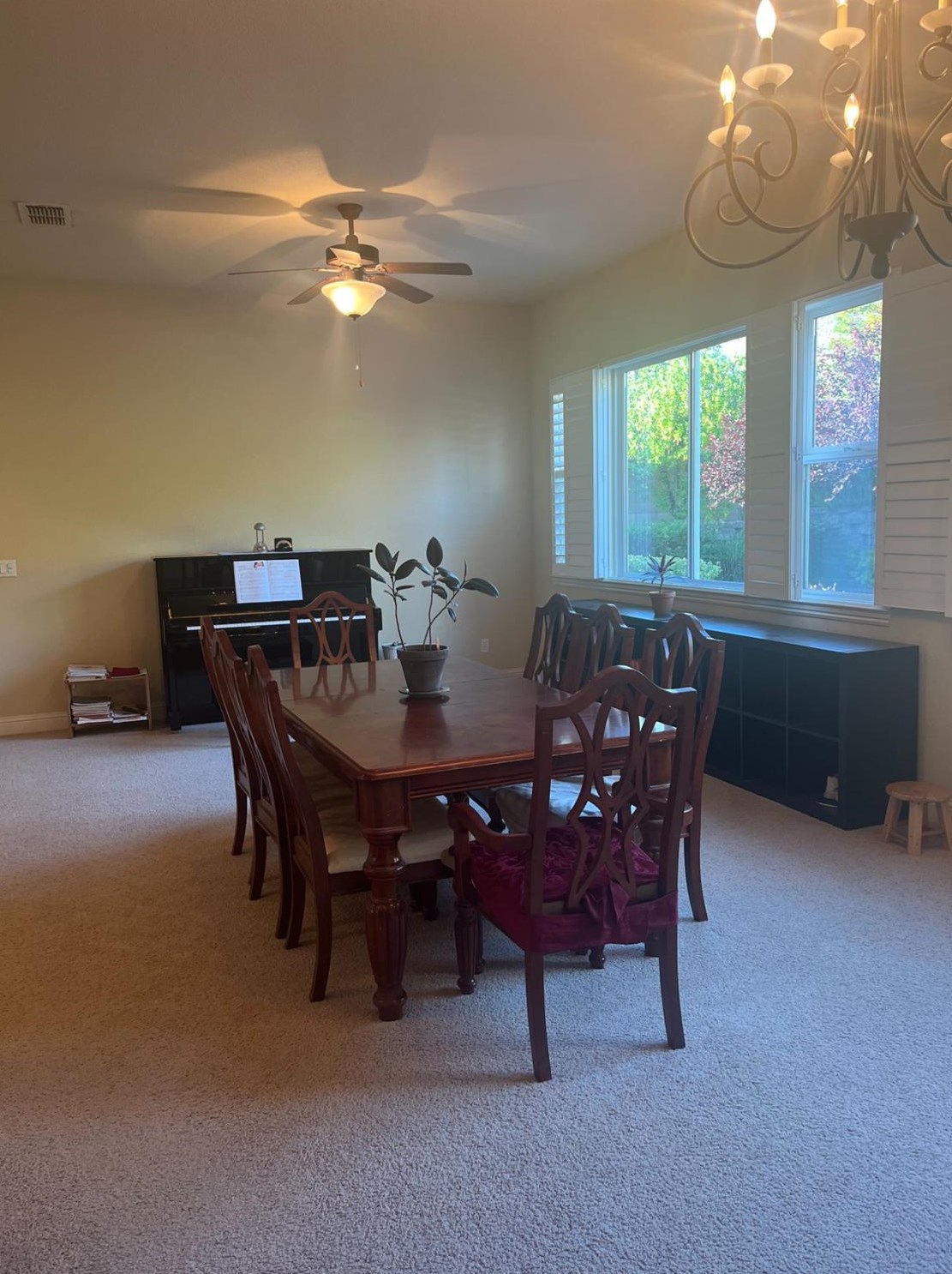 2101 Lysander Way, Roseville CA 95661-3220 exterior