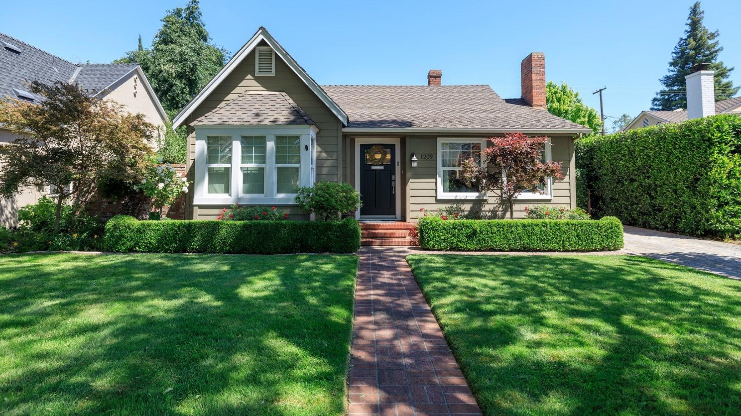 1209 Marshall St, Turlock, CA 95380-4128