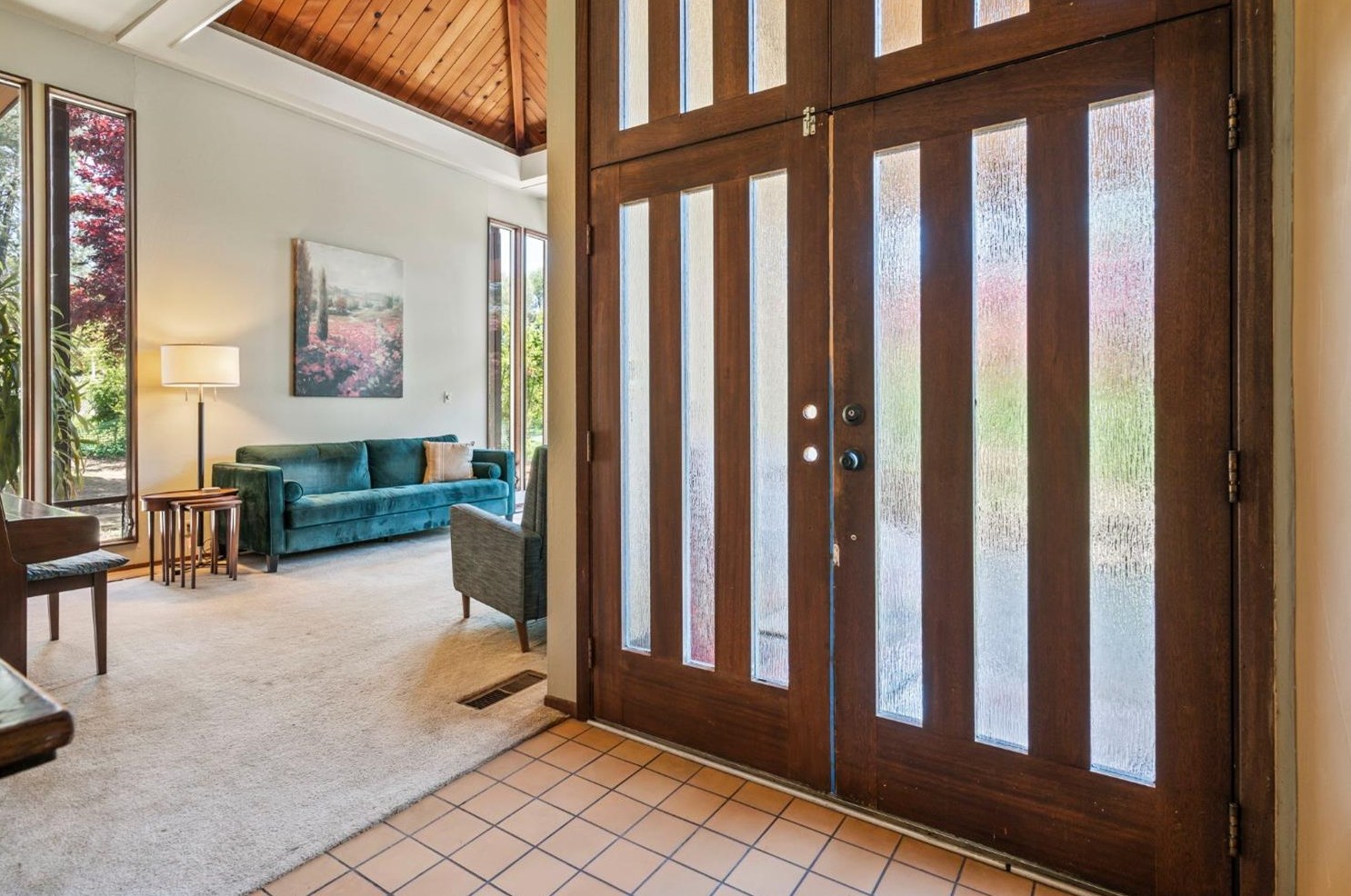 7375 Morningside Dr, Roseville CA 95746-8158 exterior