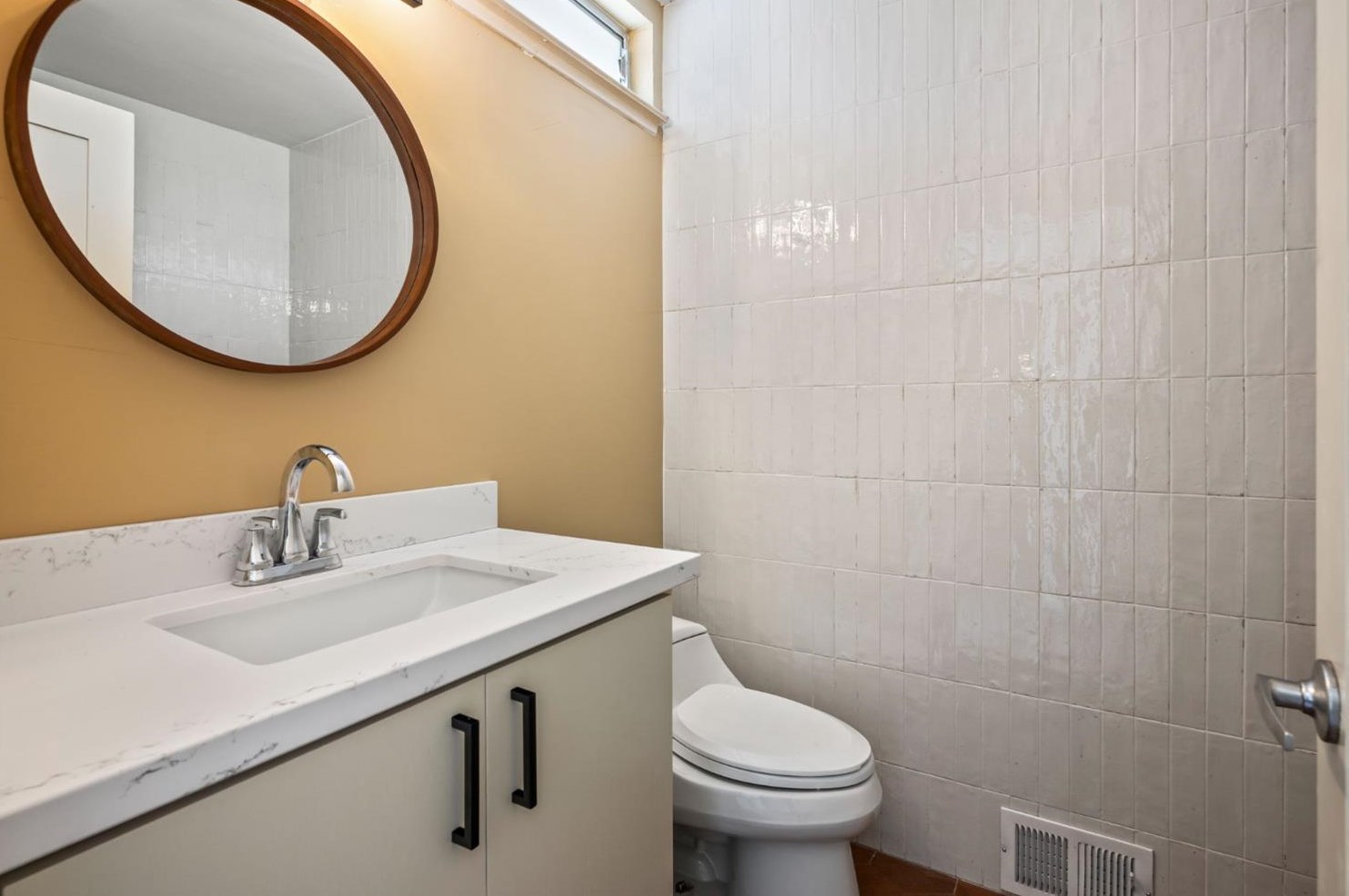 7375 Morningside Dr, Roseville CA 95746-8158 exterior