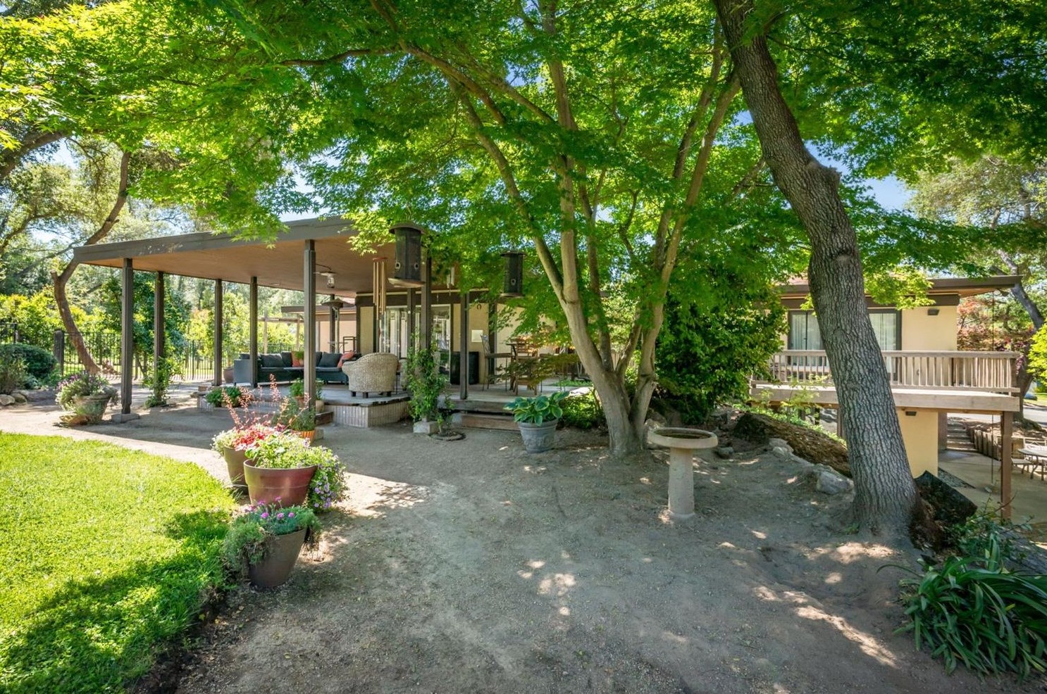 7375 Morningside Dr, Roseville CA 95746-8158 exterior