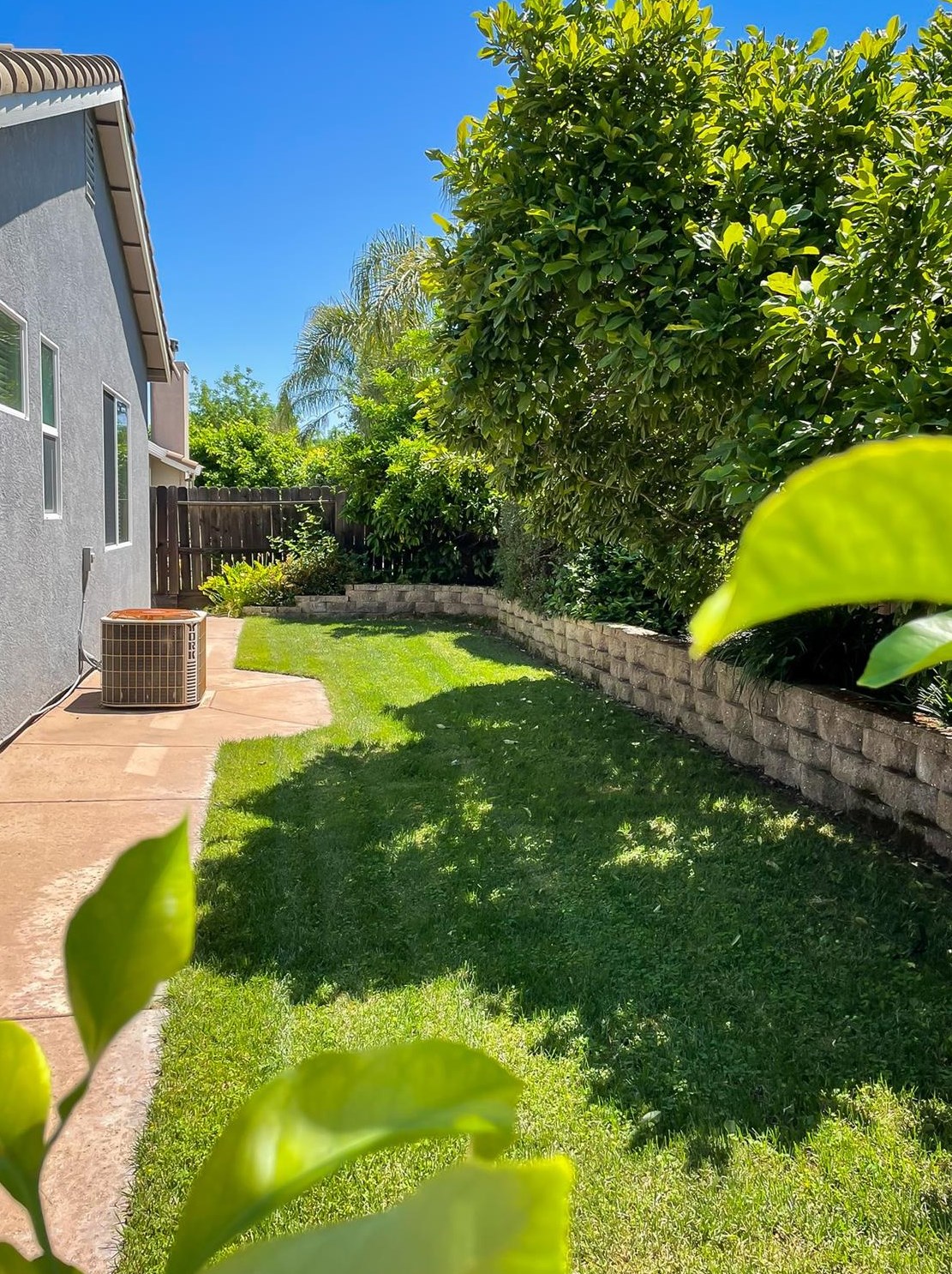 1680 Grouse Run Cir, Roseville CA 95747-4920 exterior