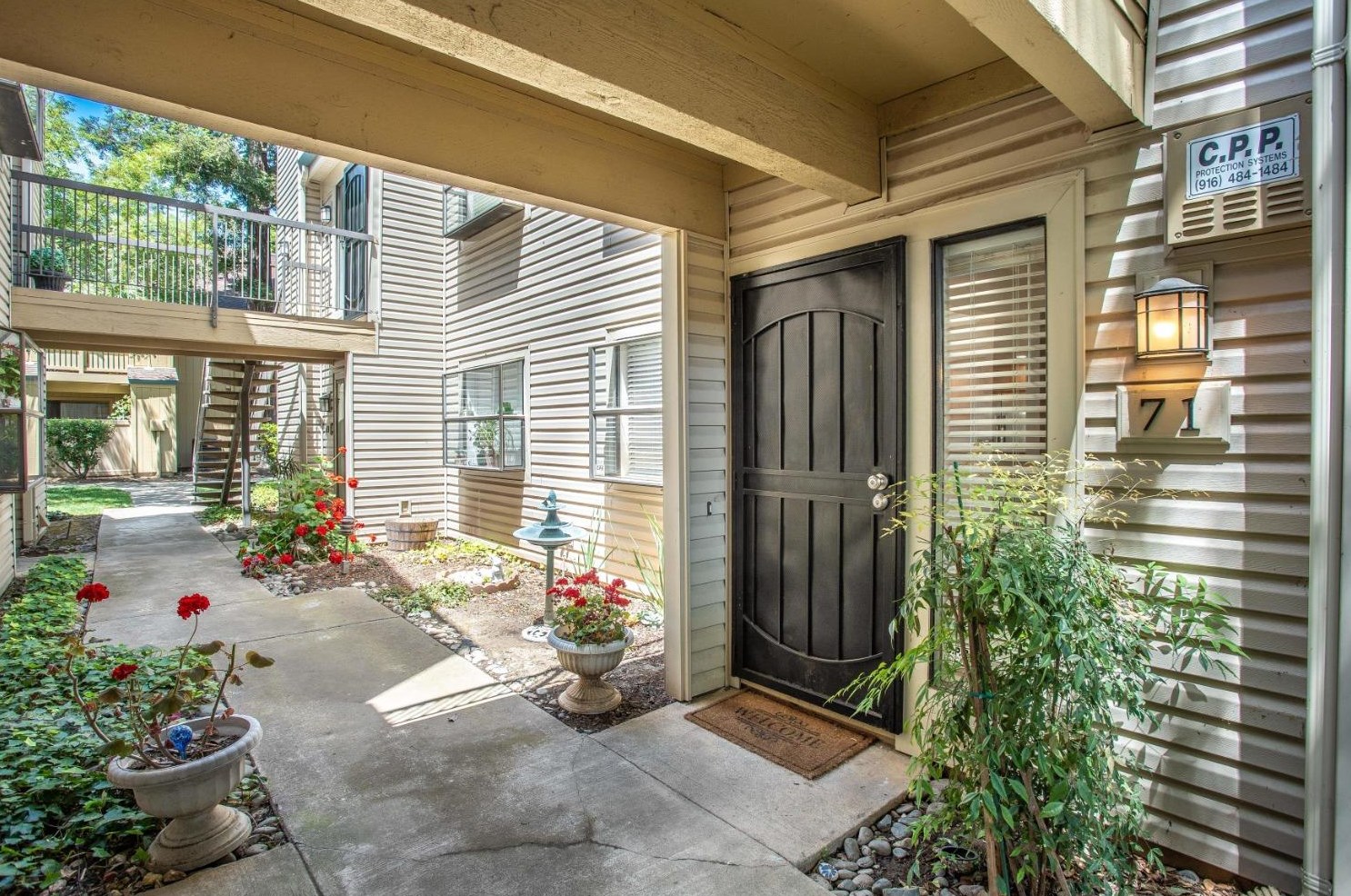 2280 Hurley Way #71, Sacramento, CA 95825
