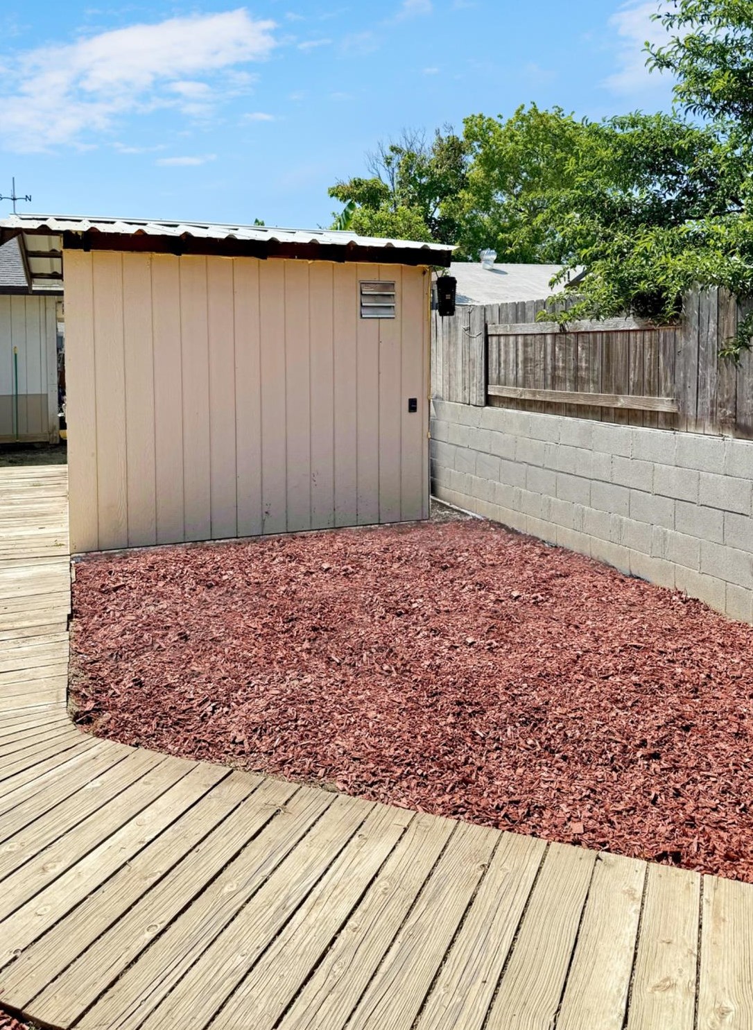 760 Southgate Dr, Fruto CA  95988-2047 exterior