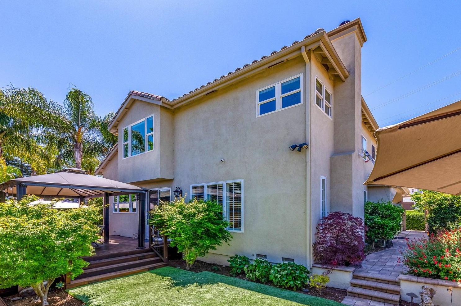 15740 Via Castana, Morgan Hill CA  95037-5855 exterior