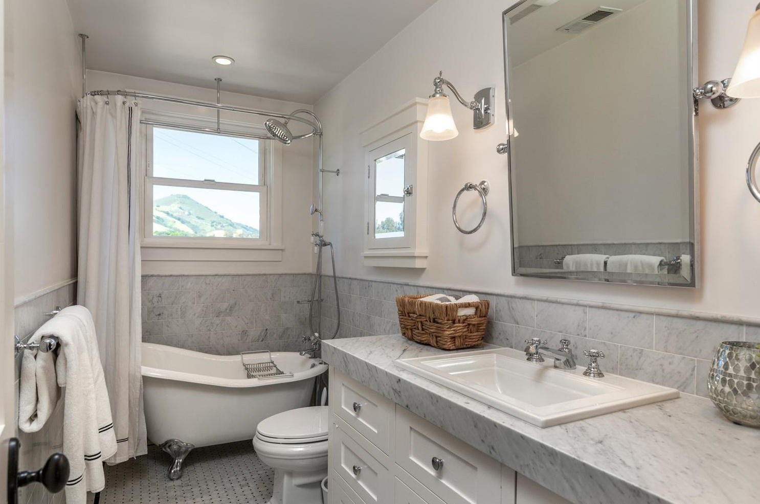 15740 Via Castana, Morgan Hill CA  95037-5855 exterior
