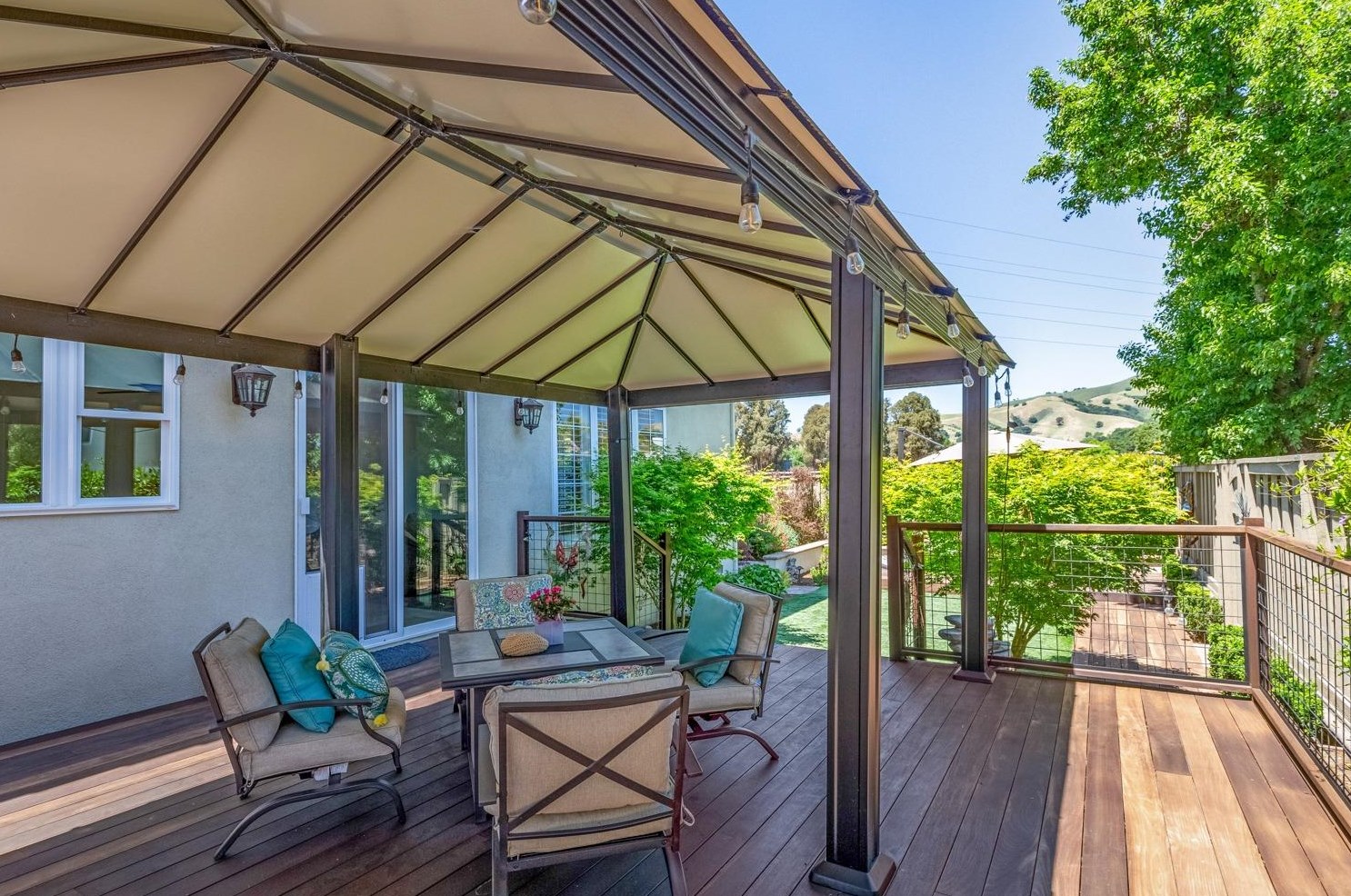15740 Via Castana, Morgan Hill CA  95037-5855 exterior