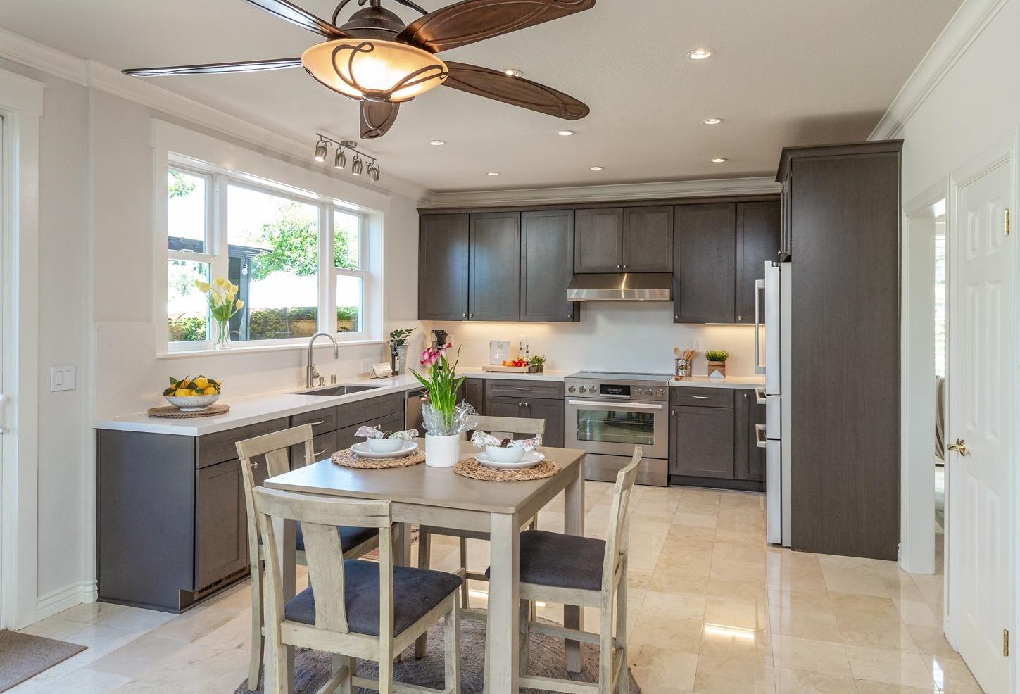 15740 Via Castana, Morgan Hill CA  95037-5855 exterior