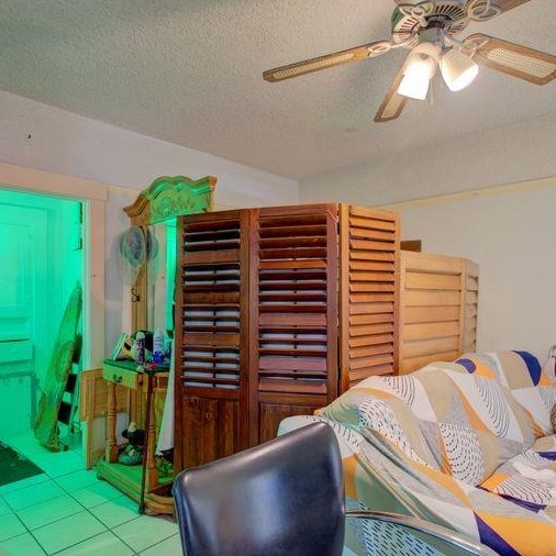 302 J St, Modesto CA 95351-2832 exterior