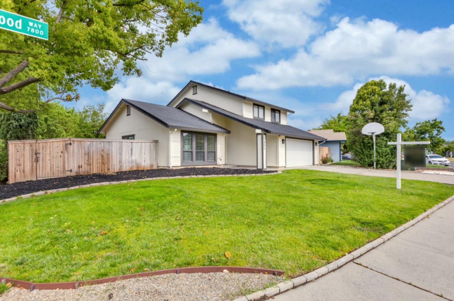 7890 Whisper Wood Way, Sacramento, CA 95823