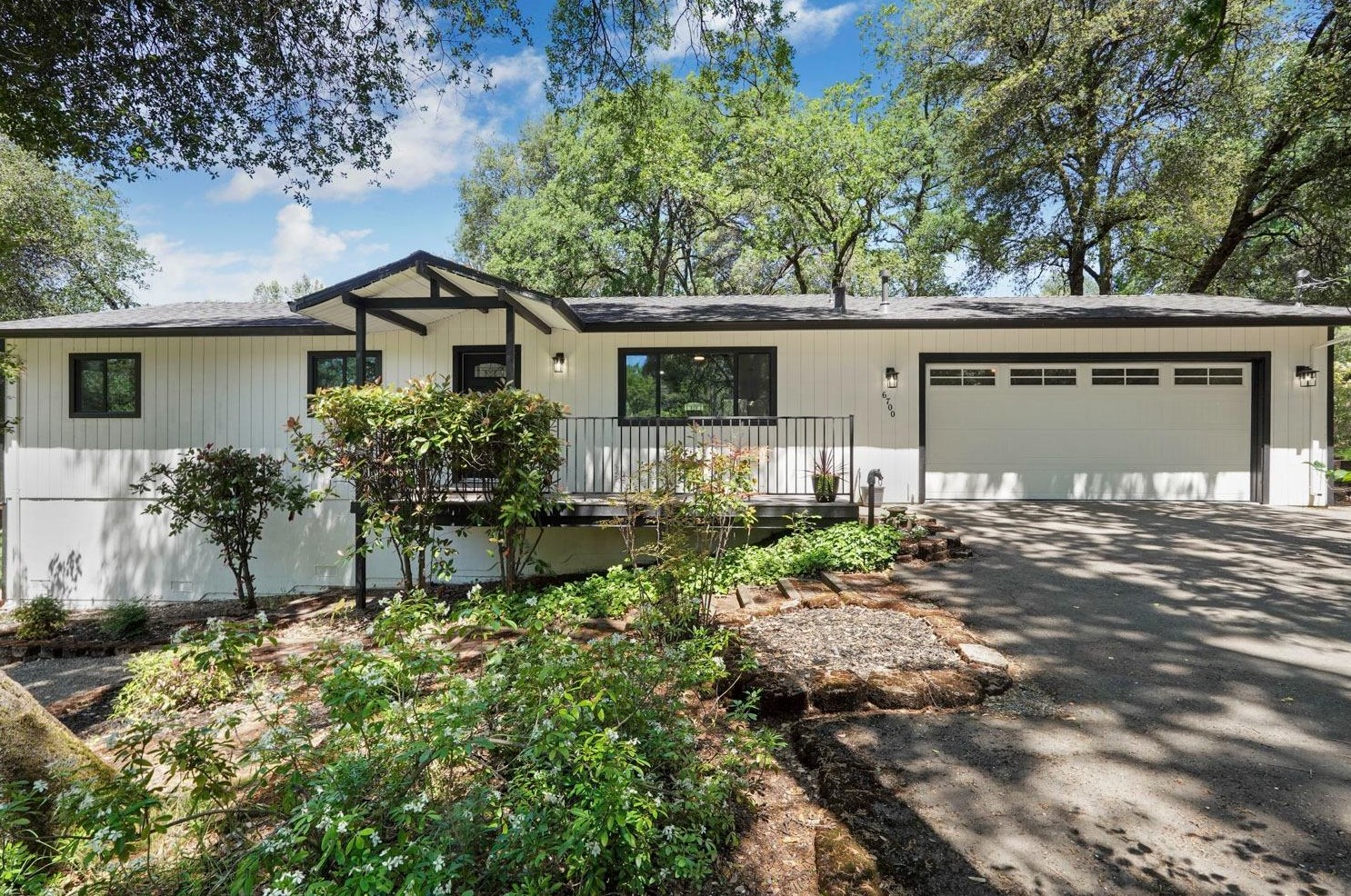 6700 Hazelnut Ln, Swansboro Country, CA 95667-6819