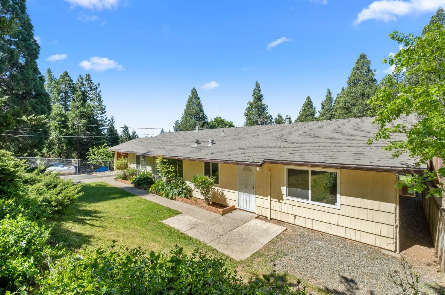 2886 Prouty Ln, Snowline Camp, CA 95709-9797
