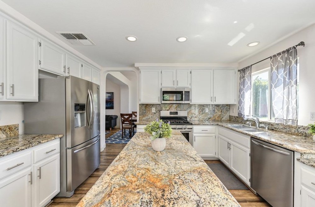 3335 Poppy St, West Sacramento CA  95691-5444 exterior