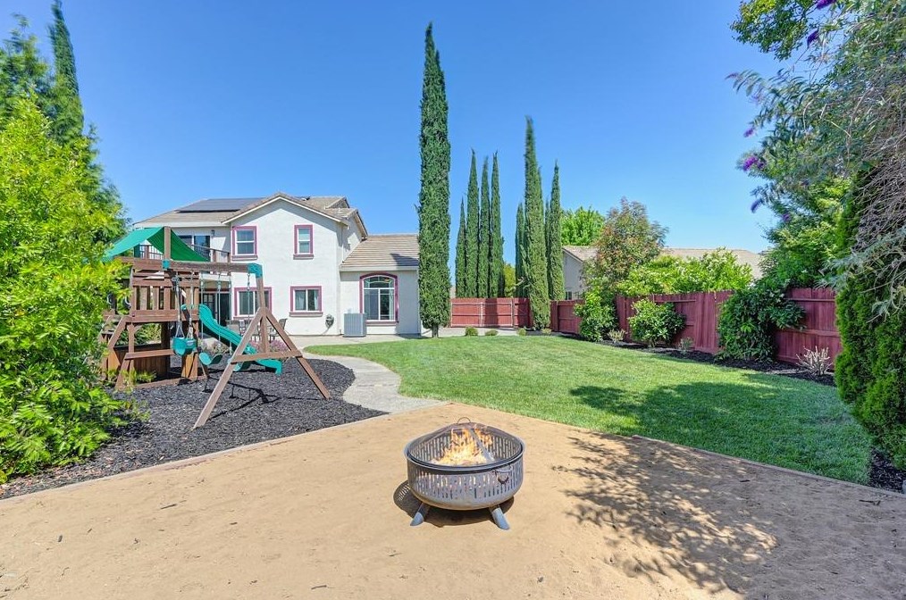 3335 Poppy St, West Sacramento CA  95691-5444 exterior