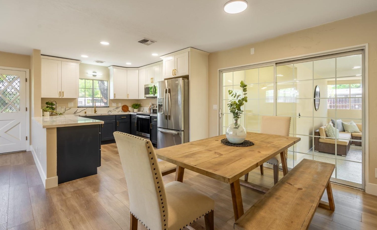 4332 Figwood Way, Sacramento CA  95864-0820 exterior