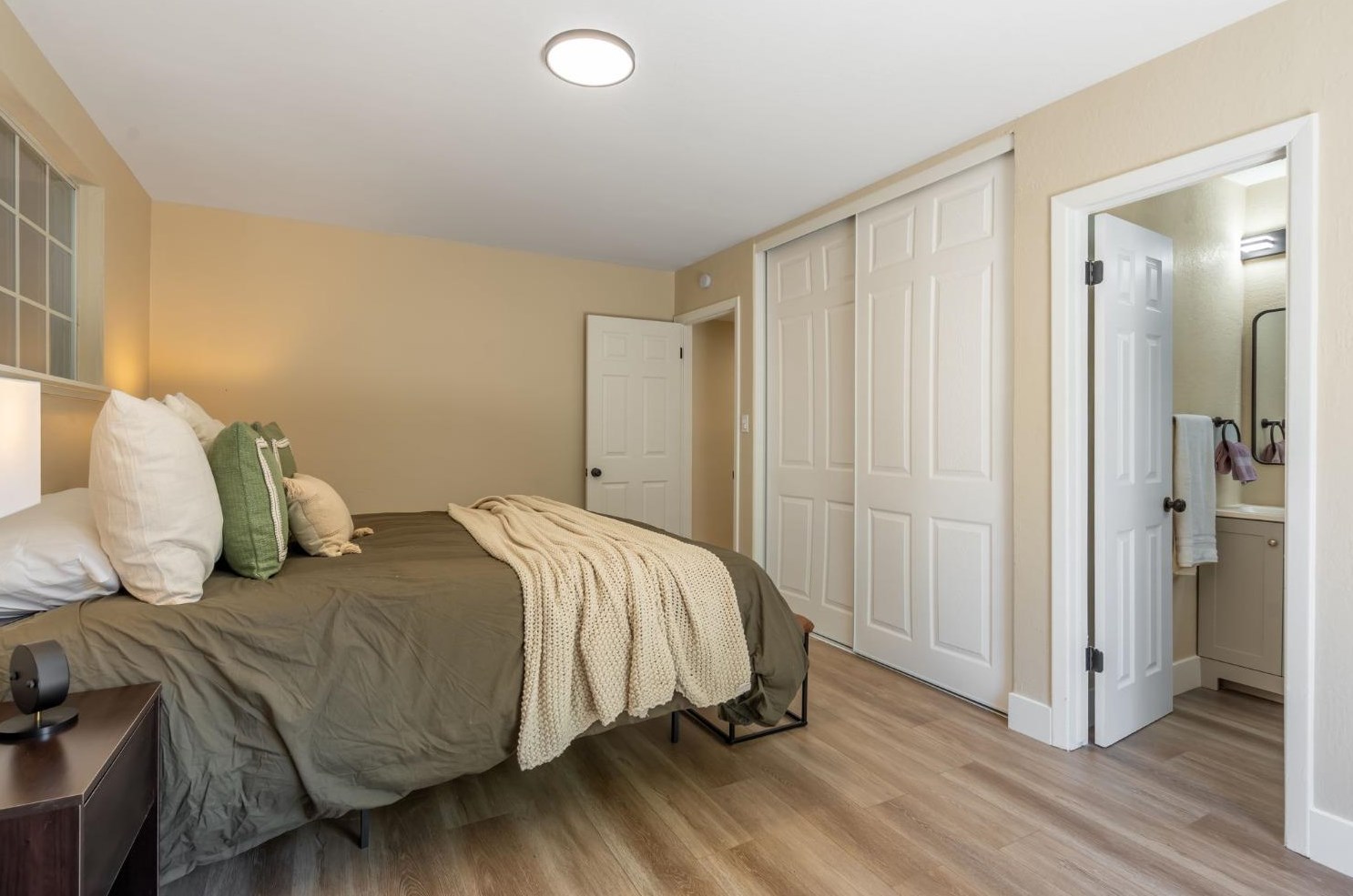 4332 Figwood Way, Sacramento CA  95864-0820 exterior