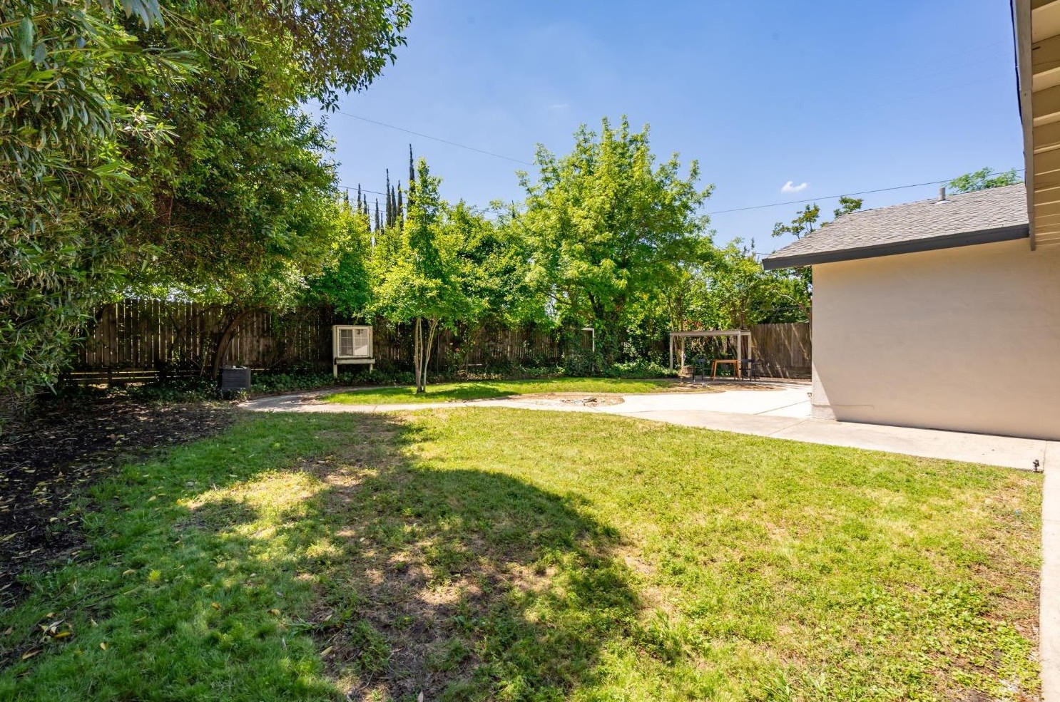 4332 Figwood Way, Sacramento CA  95864-0820 exterior