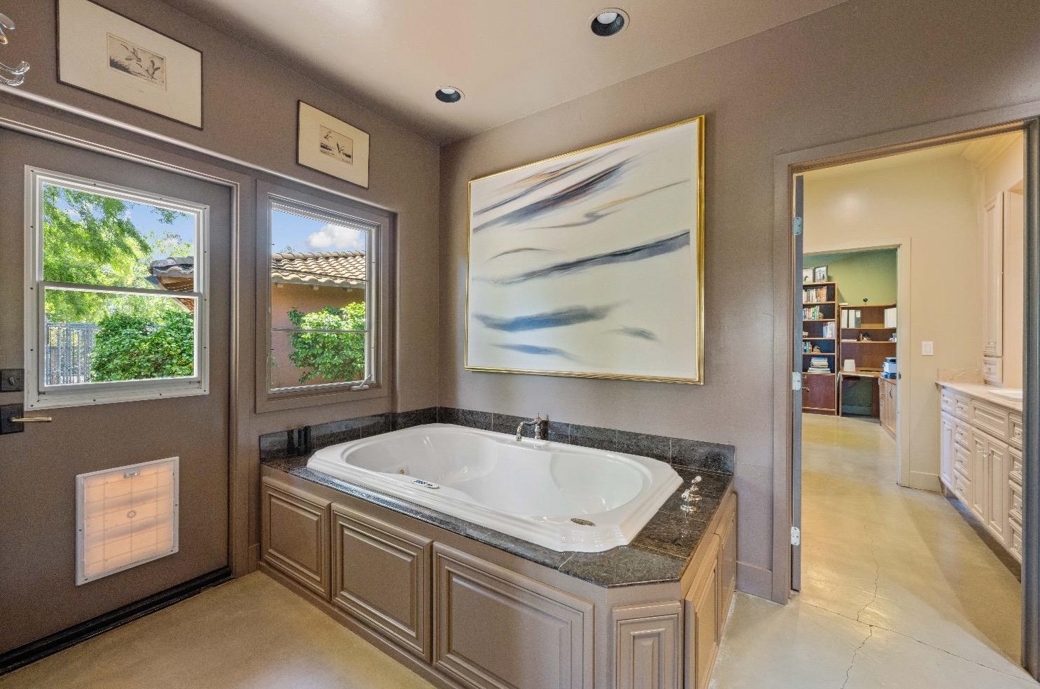 34284 Corcoran Hill Ln, Davis CA 95616-9407 exterior