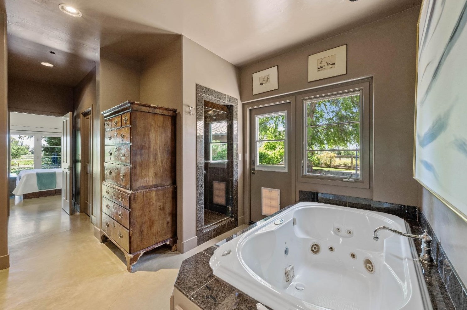 34284 Corcoran Hill Ln, Davis CA 95616-9407 exterior