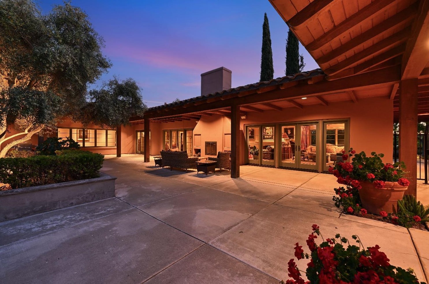 34284 Corcoran Hill Ln, Davis CA 95616-9407 exterior