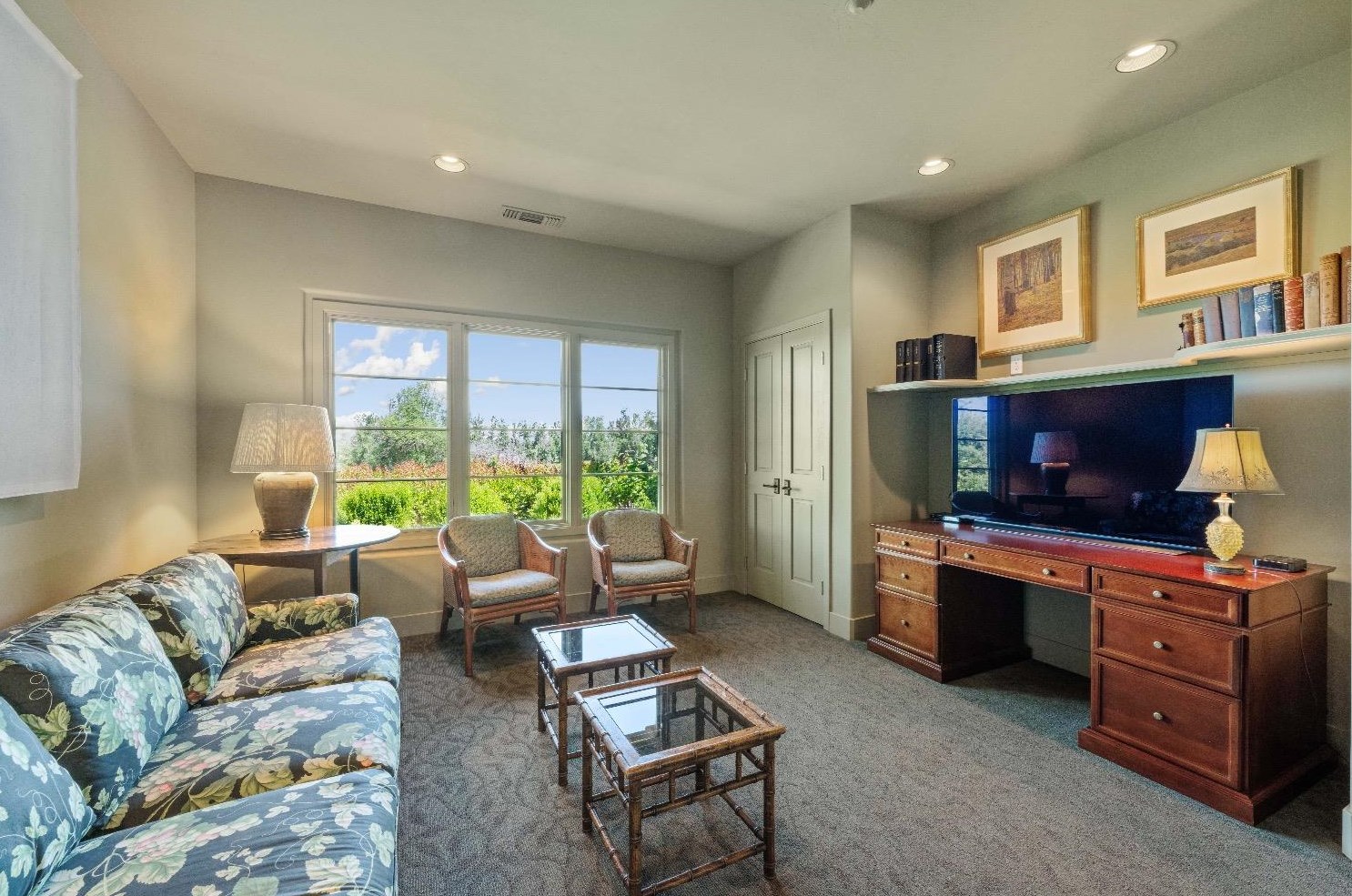 34284 Corcoran Hill Ln, Davis CA 95616-9407 exterior