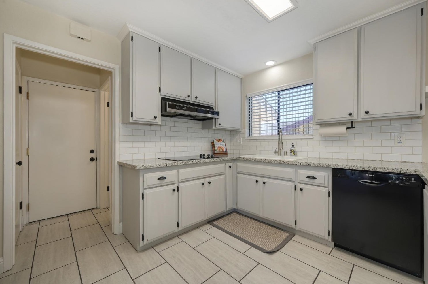 6431 Markley Way, Carmichael CA  95608-6303 exterior