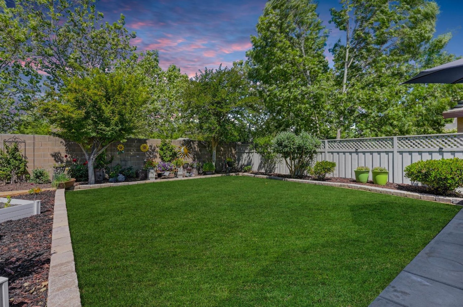 7235 Timberrose Way, Roseville CA  95747-8132 exterior