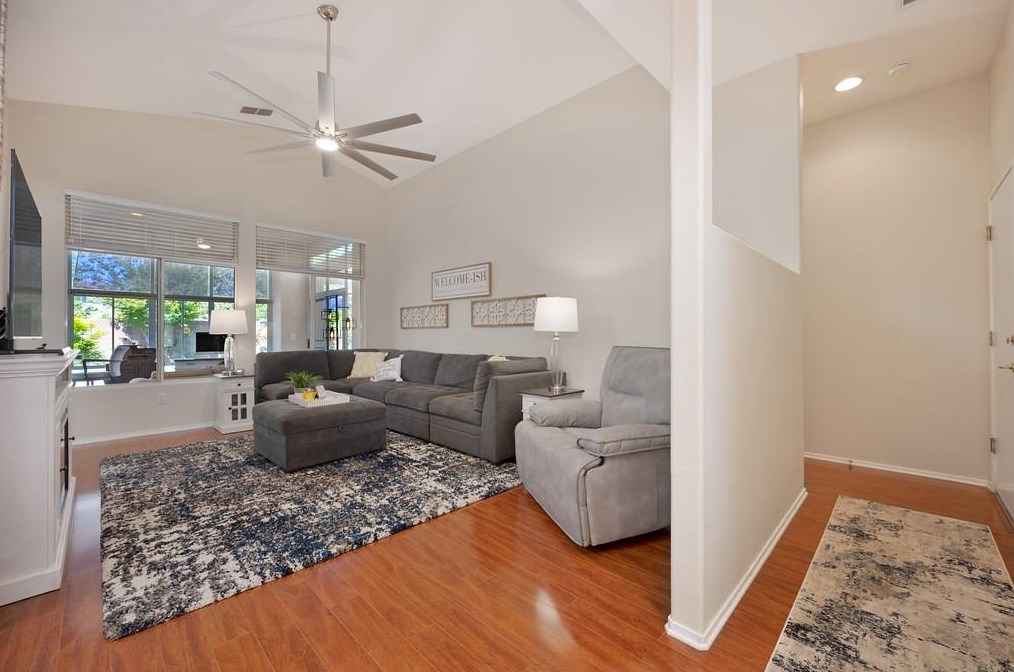 7235 Timberrose Way, Roseville CA  95747-8132 exterior