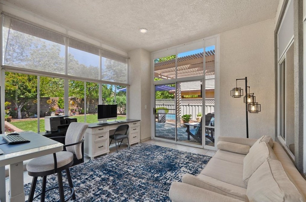 7235 Timberrose Way, Roseville CA  95747-8132 exterior