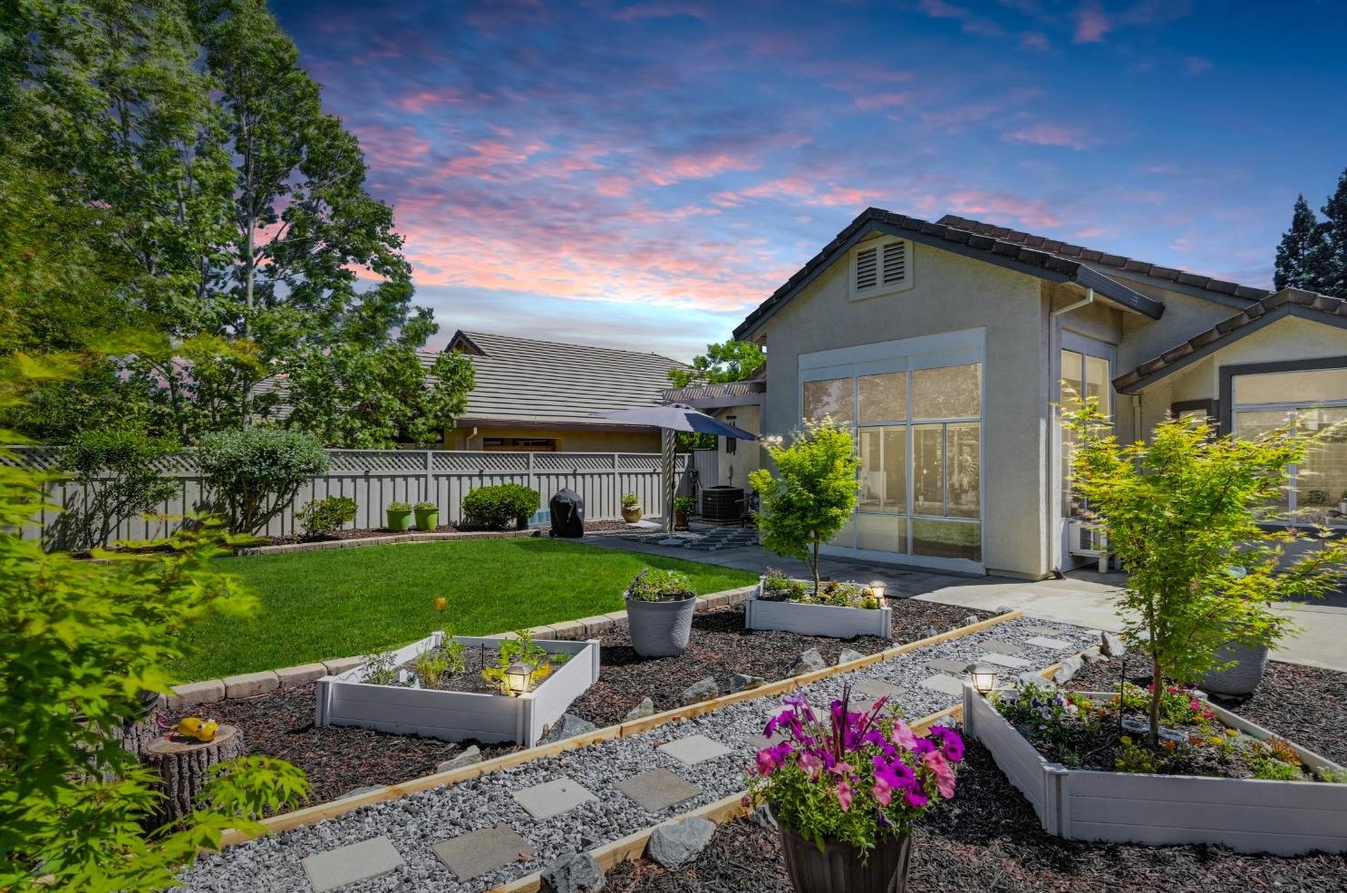 7235 Timberrose Way, Roseville CA  95747-8132 exterior