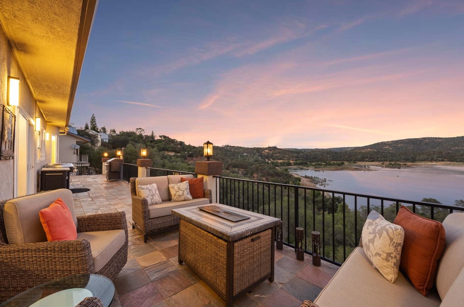 3829 Mountainview Dr, Loomis, CA 95650